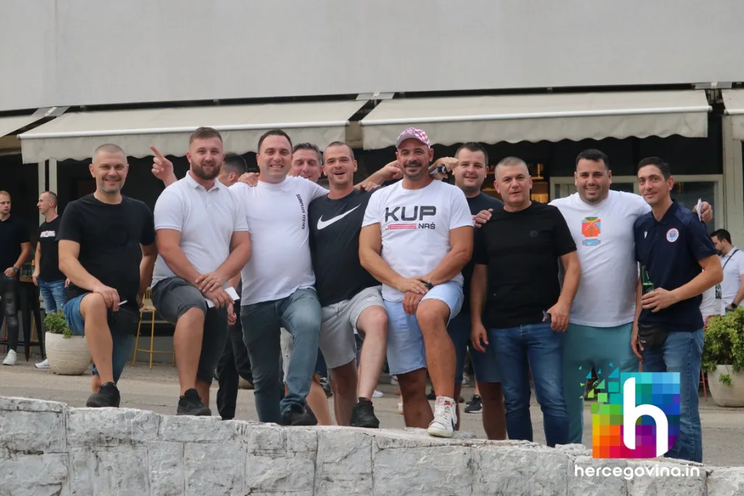 (FOTO) Pogledajte kako je bilo ispred stadiona uoči utakmice HŠK Zrinjski-FK Velež