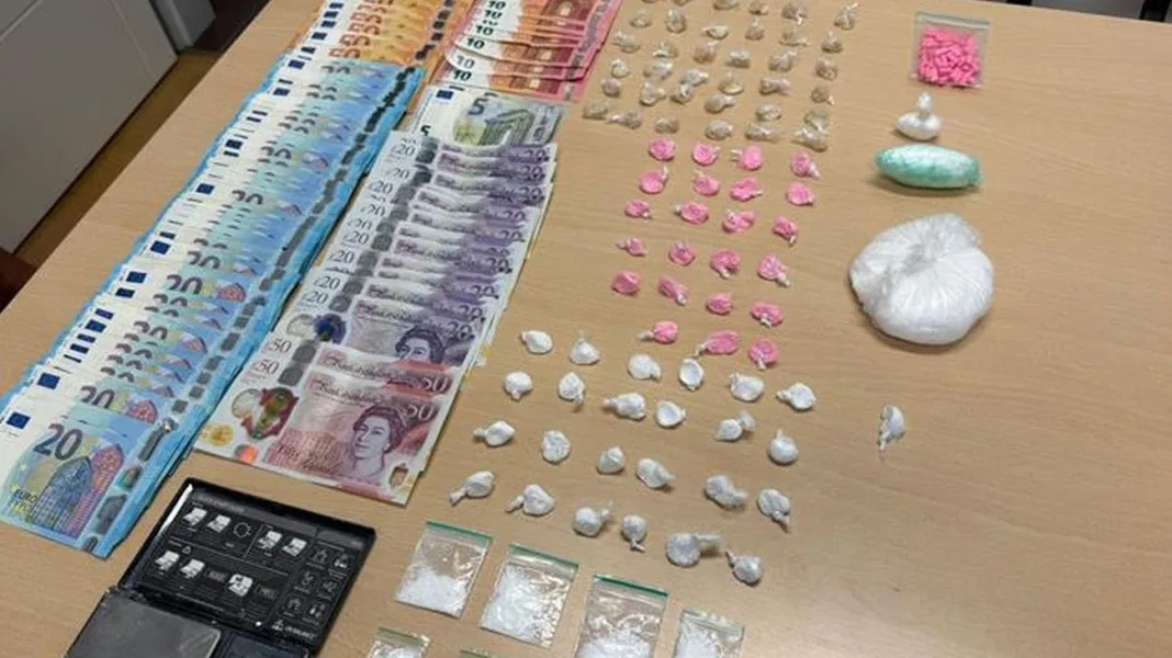 U ‘turizam’ državljanin Velike Britanije krenuo sa arsenalom droga