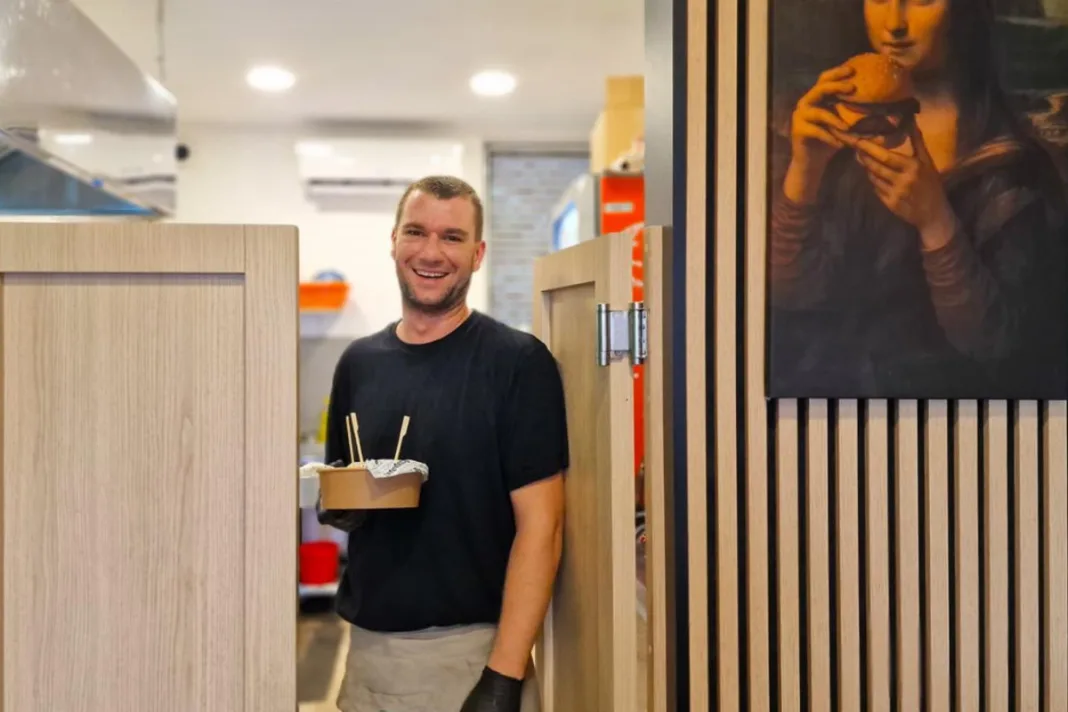 Kako je Nikola smash burgerima osvojio Neum i turiste iz cijelog svijeta: Želja mi je da mladi rade i ostaju u svom gradu