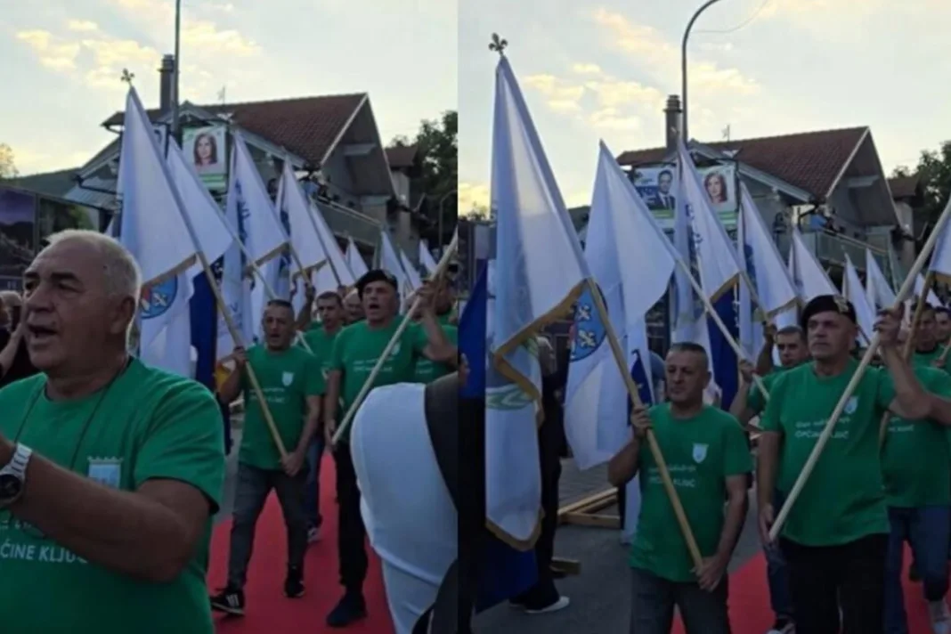 Dan općine Ključ obilježili i ratni poklici: Na ulicama se čuli ‘Tekbir’ i ‘Allahu ekber’