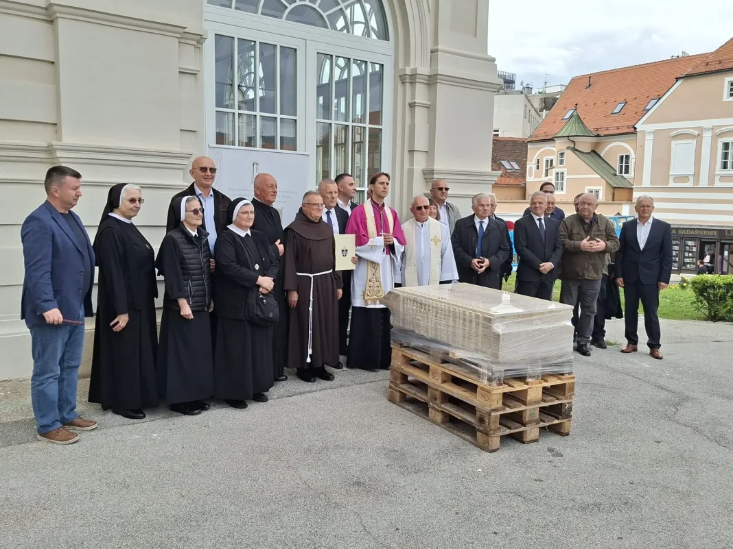 Zagreb: Blagoslovljen kamen temeljac za Memorijalni centar Hrvata u Novoj Biloj BIH