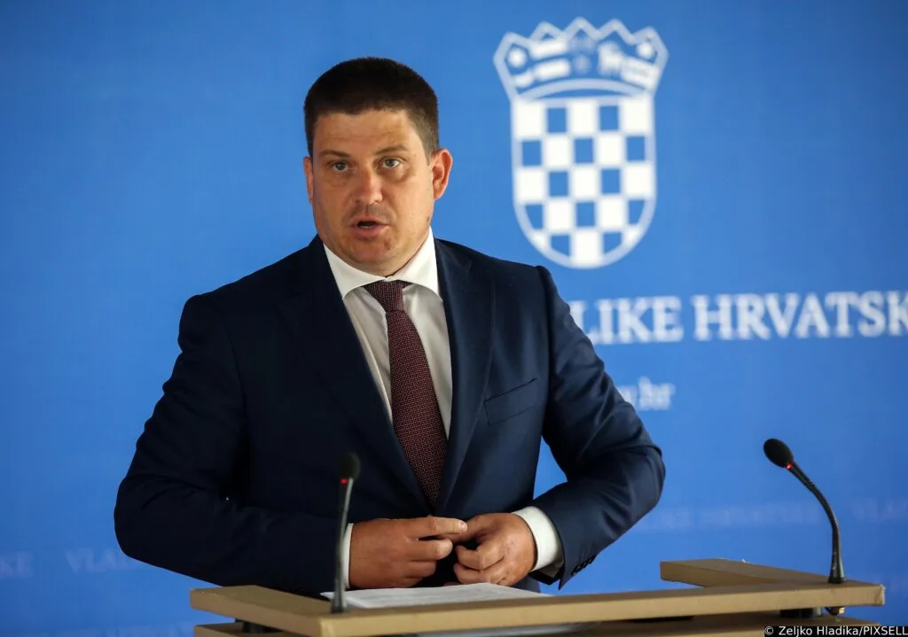 Oleg Butković: “Idi bre, pa se leči”